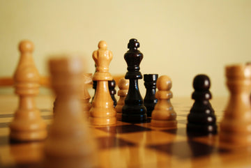 Chess Board Queen and King in Focus - Jose Castillo - Unsplash