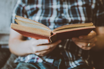 pexels-fotios-photos-bookreading
