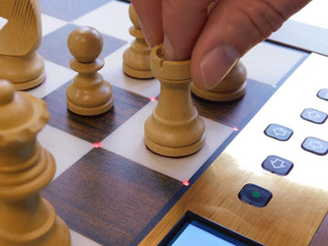 REFURBISHED - The King Performance Chess Computer