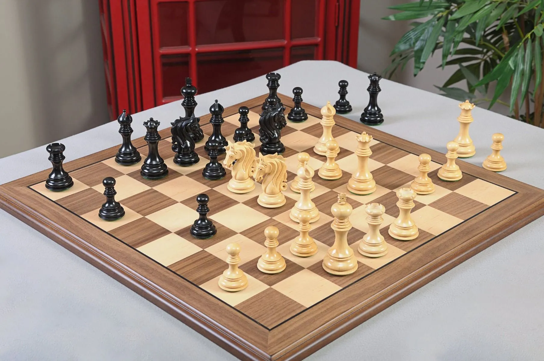 Analysis Chess Pieces with 2.5 King